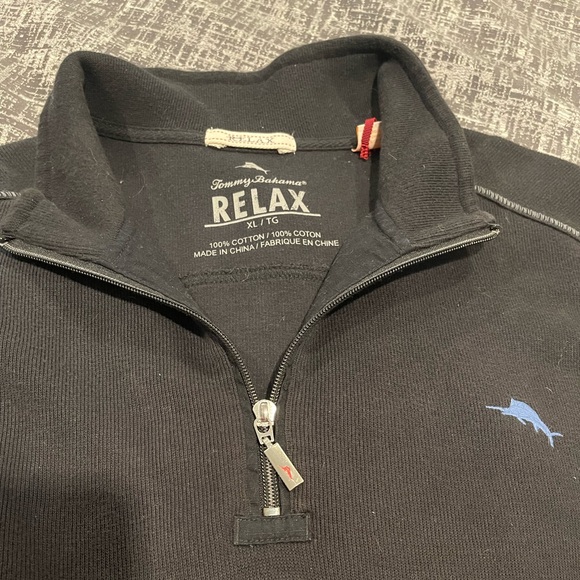 X-Large Black Tommy Bahama Sweater - Picture 2 of 3